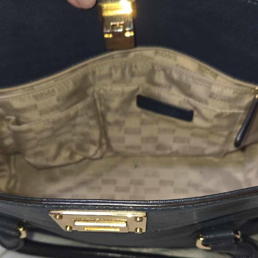 Michael Kors Vintage Satchel Gold MK HDWR Classic Elegance SOFT Leather - Picture 5 of 16